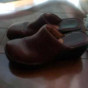 Born clogs
